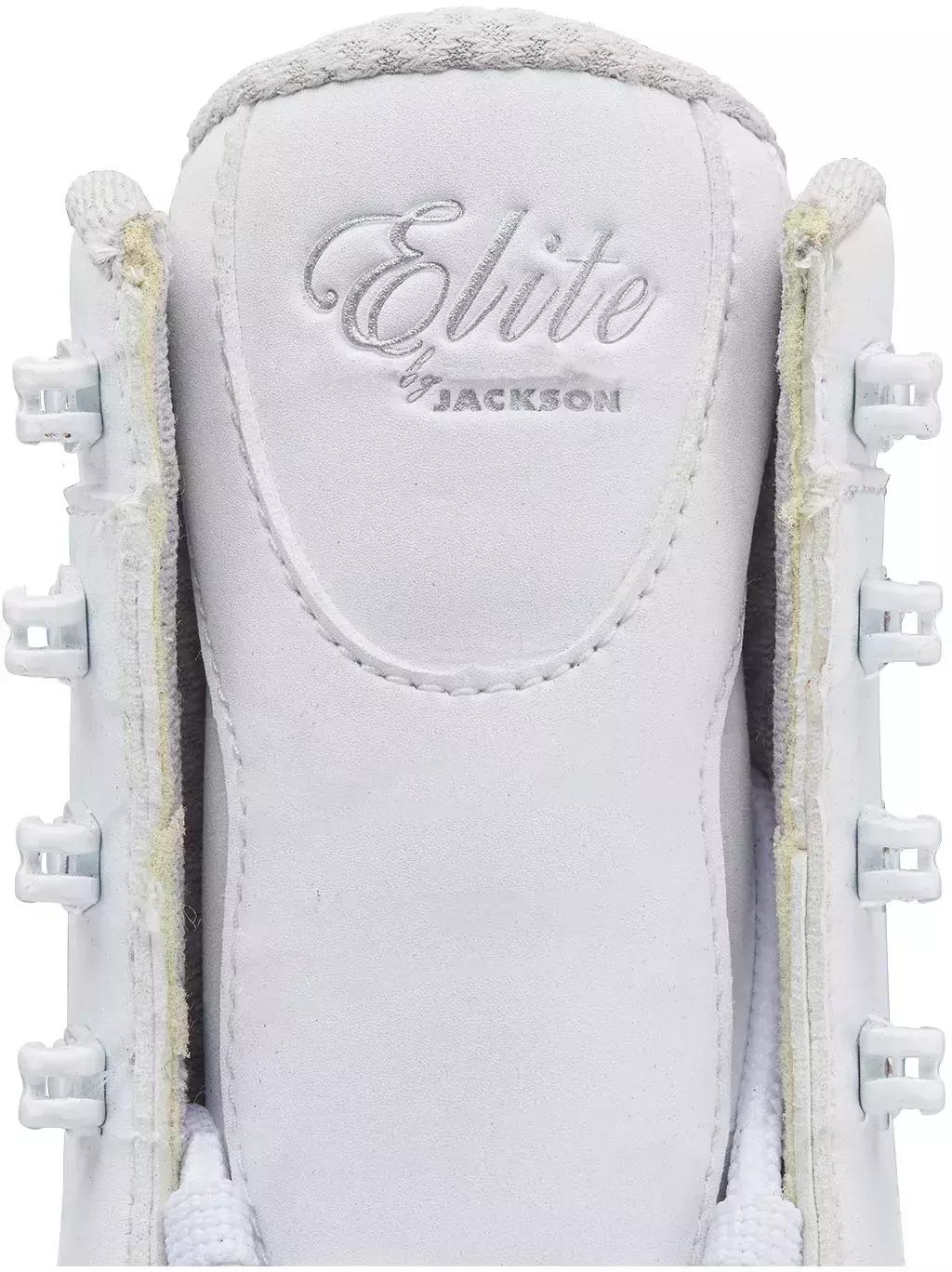 Jackson Ultima Softec Elite ST7200 Women’s Ice Skates / White 9 Close-up of the white Softec Elite ST7200 tongue with the Elite by Jackson script in silver