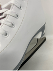 Jackson Ultima / SoftSkate JS180 / Adult 9 / Scratches 14