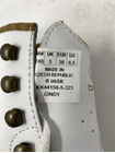 Botas / Cindy 323 / Adult 6.5 / Damaged and Stains 17