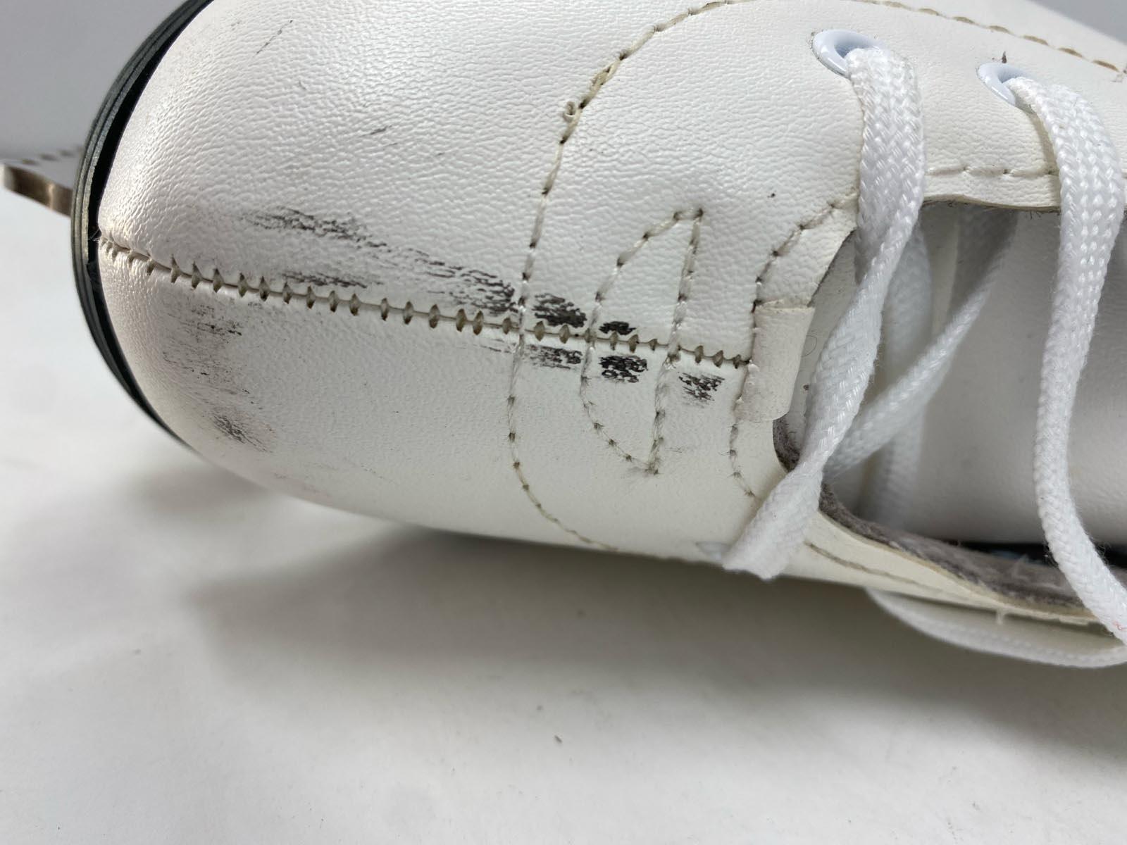 American Athletics / Adult 6 / Scratches and Stains 5