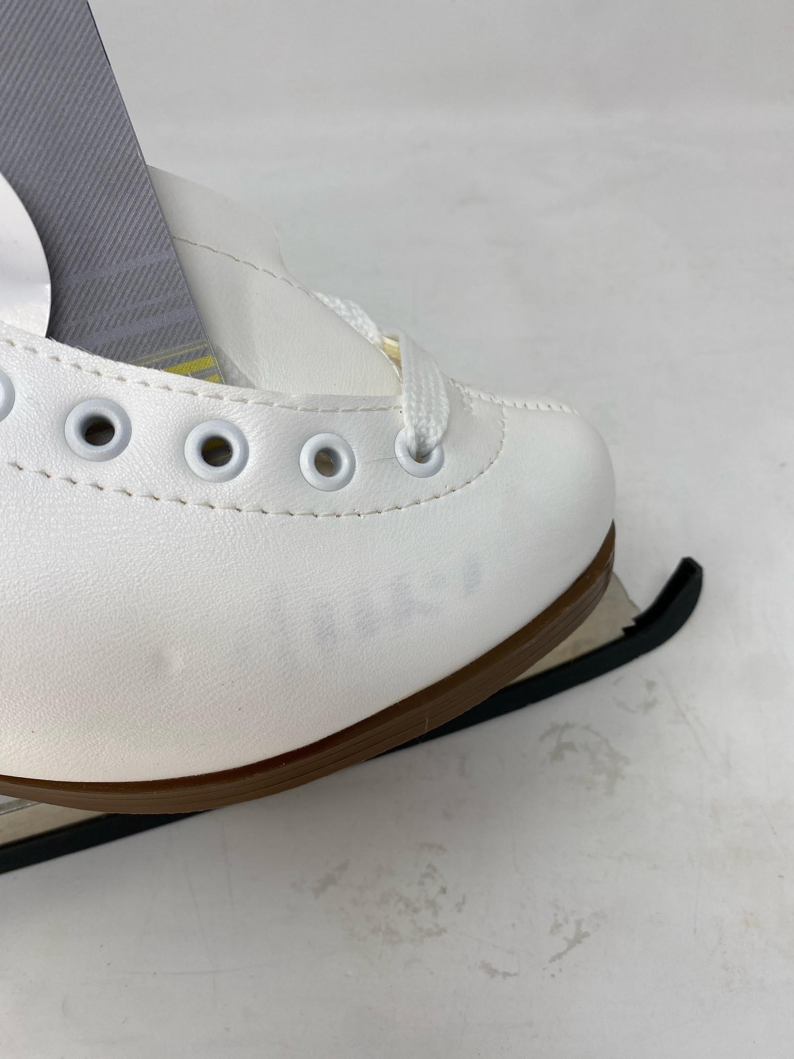 Botas / Regina / Adult 6.5 / Stains and Spots 5 Botas / Regina / Adult 6.5 / Stains and Spots 5