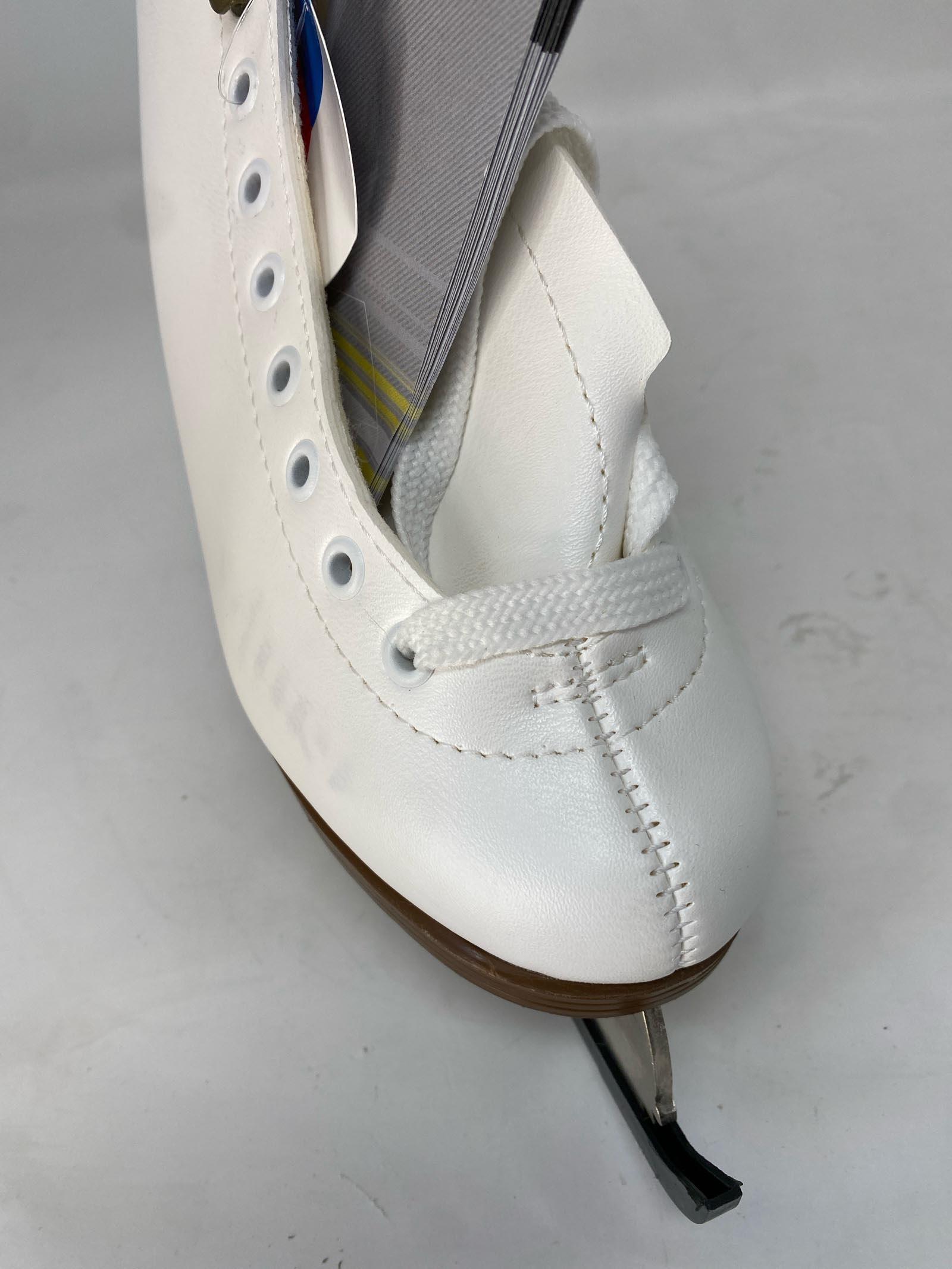 Botas / Regina / Adult 6.5 / Stains and Spots 6 Botas / Regina / Adult 6.5 / Stains and Spots 6