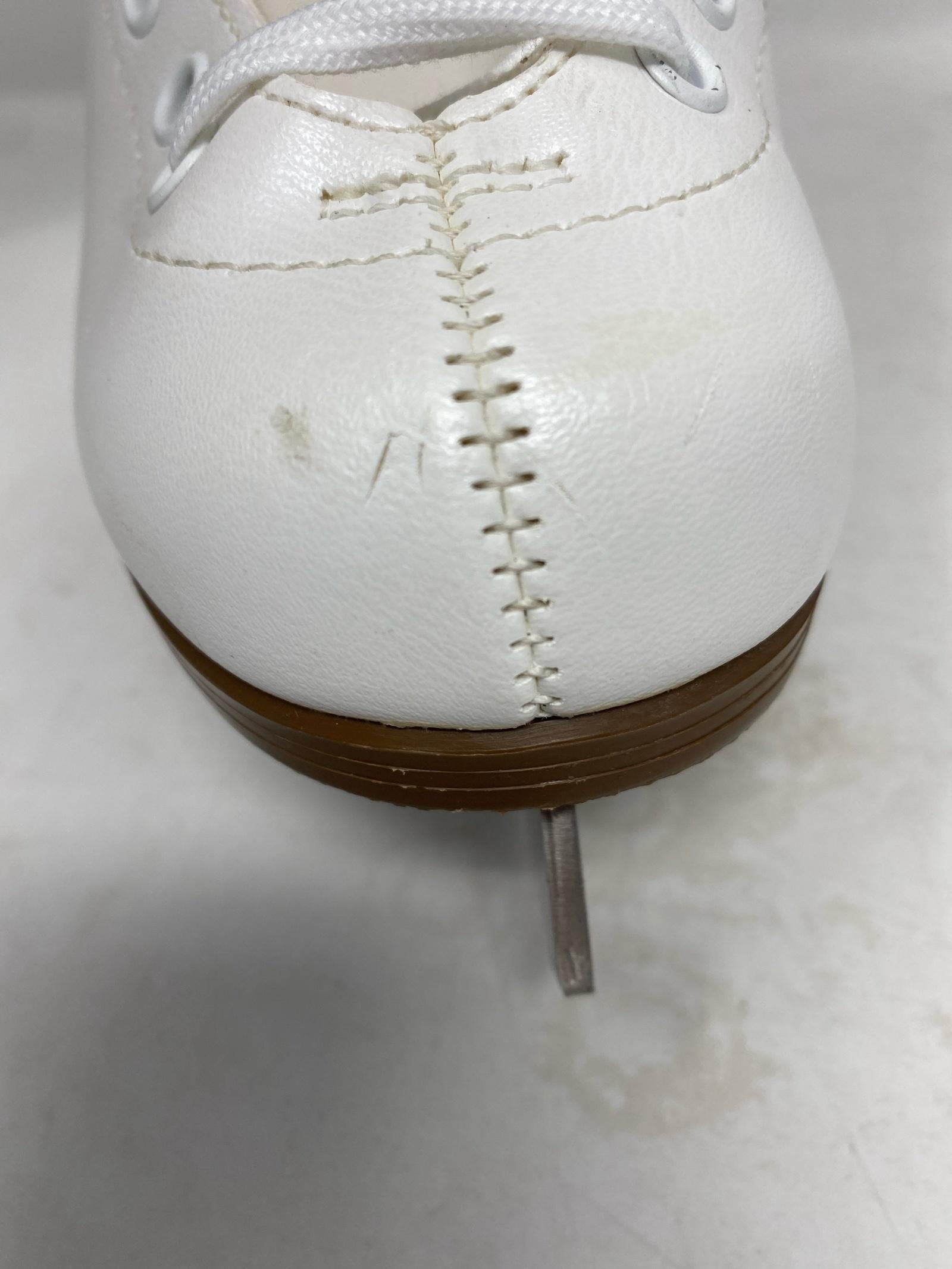 Botas / Stella White / Kids 2 / Minor Scratches and Glue Marks 7