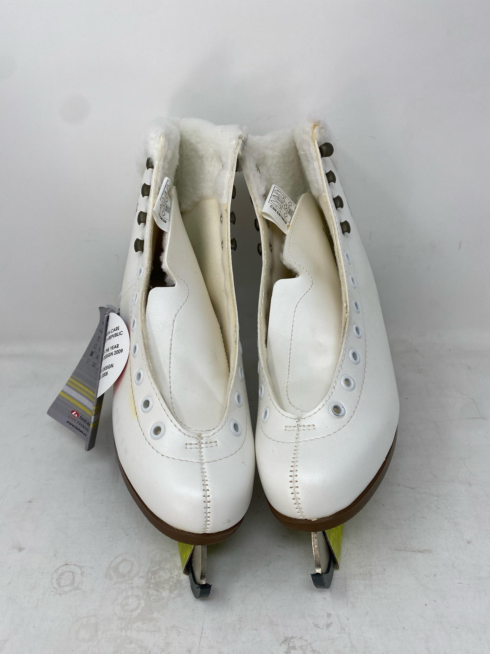 Botas / Stella / Adult 8 / Stains and Spots