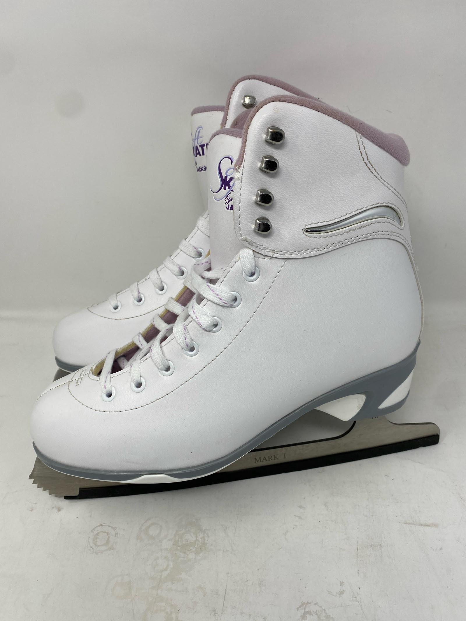 Jackson Ultima / SoftSkate JS180 / Adult 9 / Scratches 2