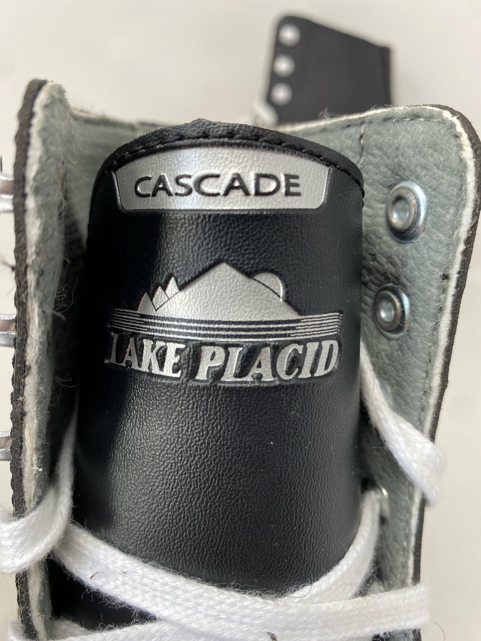 Lake Placid / Adult 4 / Minor Scratches 5
