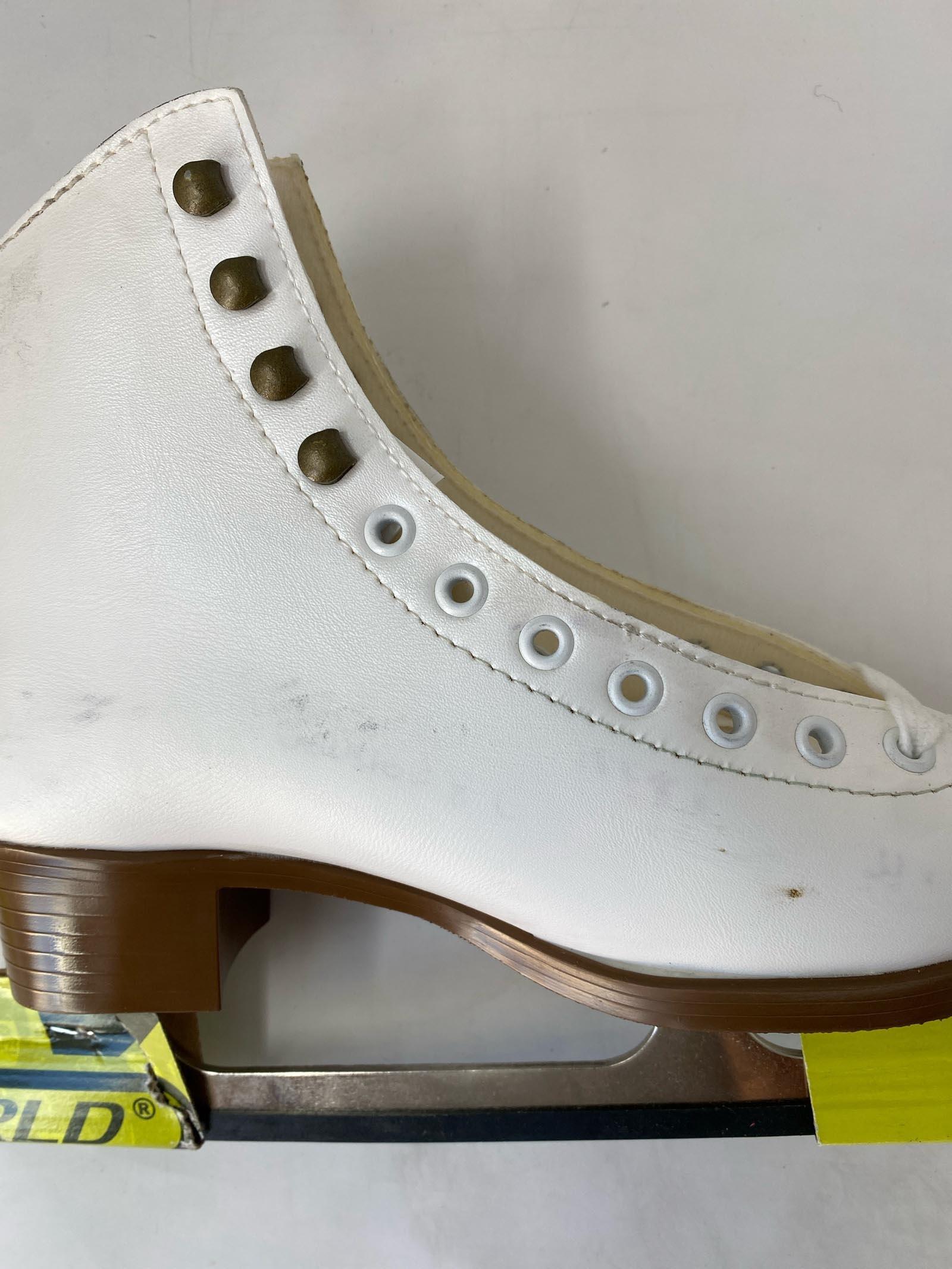 Botas / Regina 328 / Adult 6.5 / Spots and Stains 6
