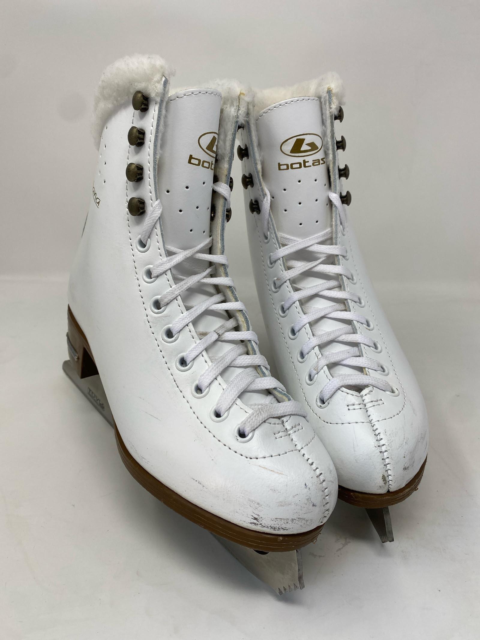 Botas / Diana 829 / Adult 4.5 / Scratches and Stains