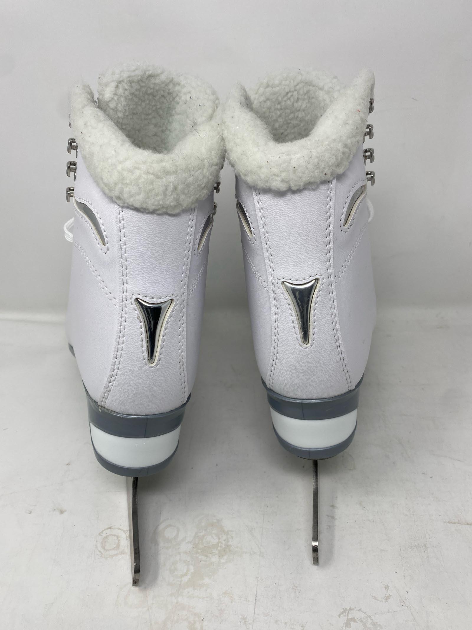 Jackson Ultima / SoftSkate JS180 / Adult 6 / Scratches 3 Jackson Ultima / SoftSkate JS180 / Adult 6 / Scratches 3