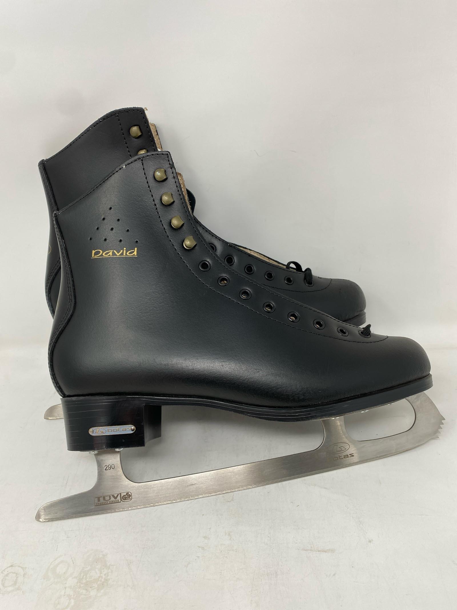 Botas / David / Adult 12 / Scratches and Scuffs 4 Botas / David / Adult 12 / Scratches and Scuffs 4