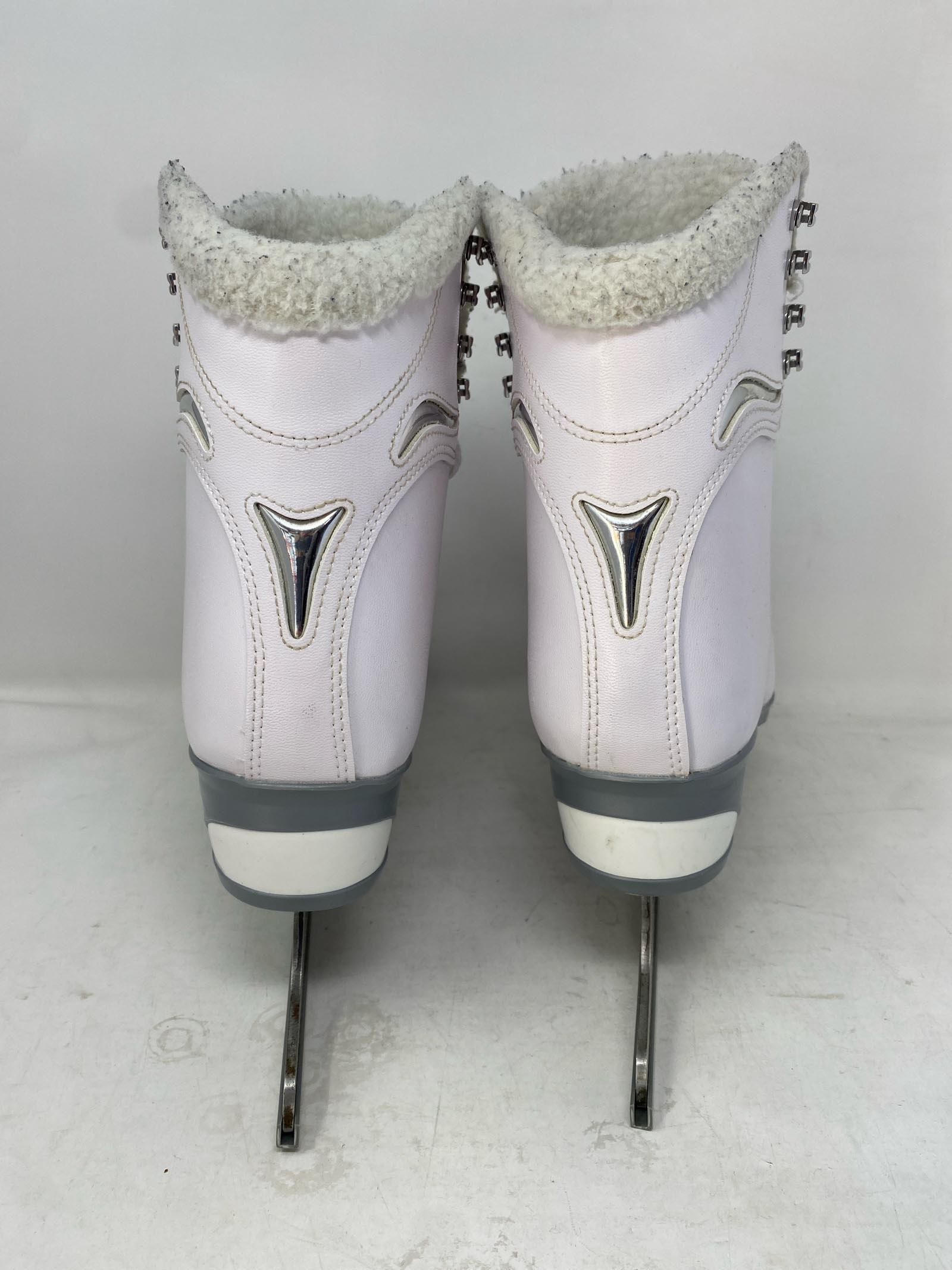 Jackson Ultima / SoftSkate JS180 / Adult 9 / Spots and Dirty 3