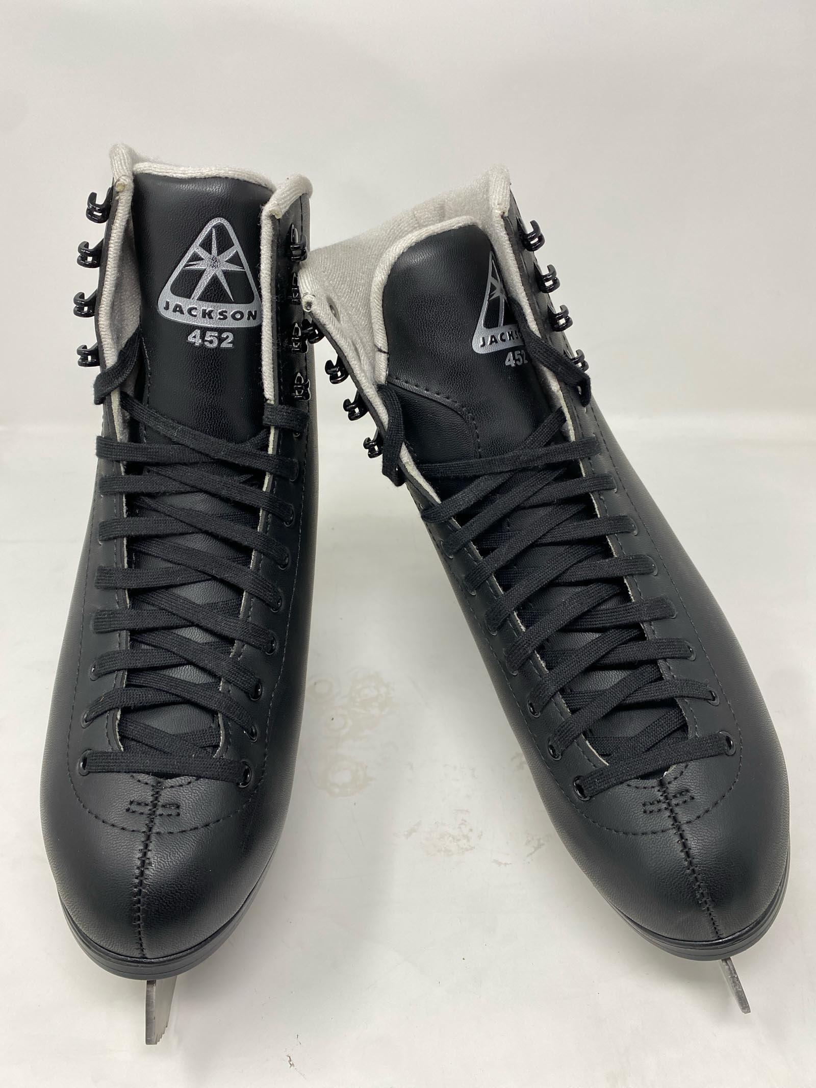 Jackson Ultima / Finesse JS452 / Adult 9 / Scratches
