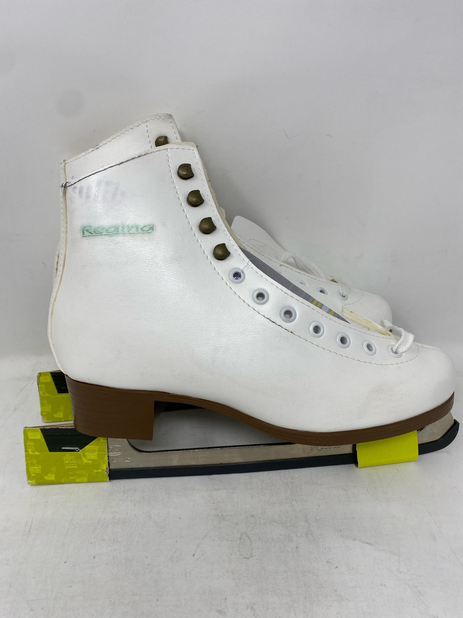 Botas / Regina White / Adult 8.5 / Stains and Spots 4