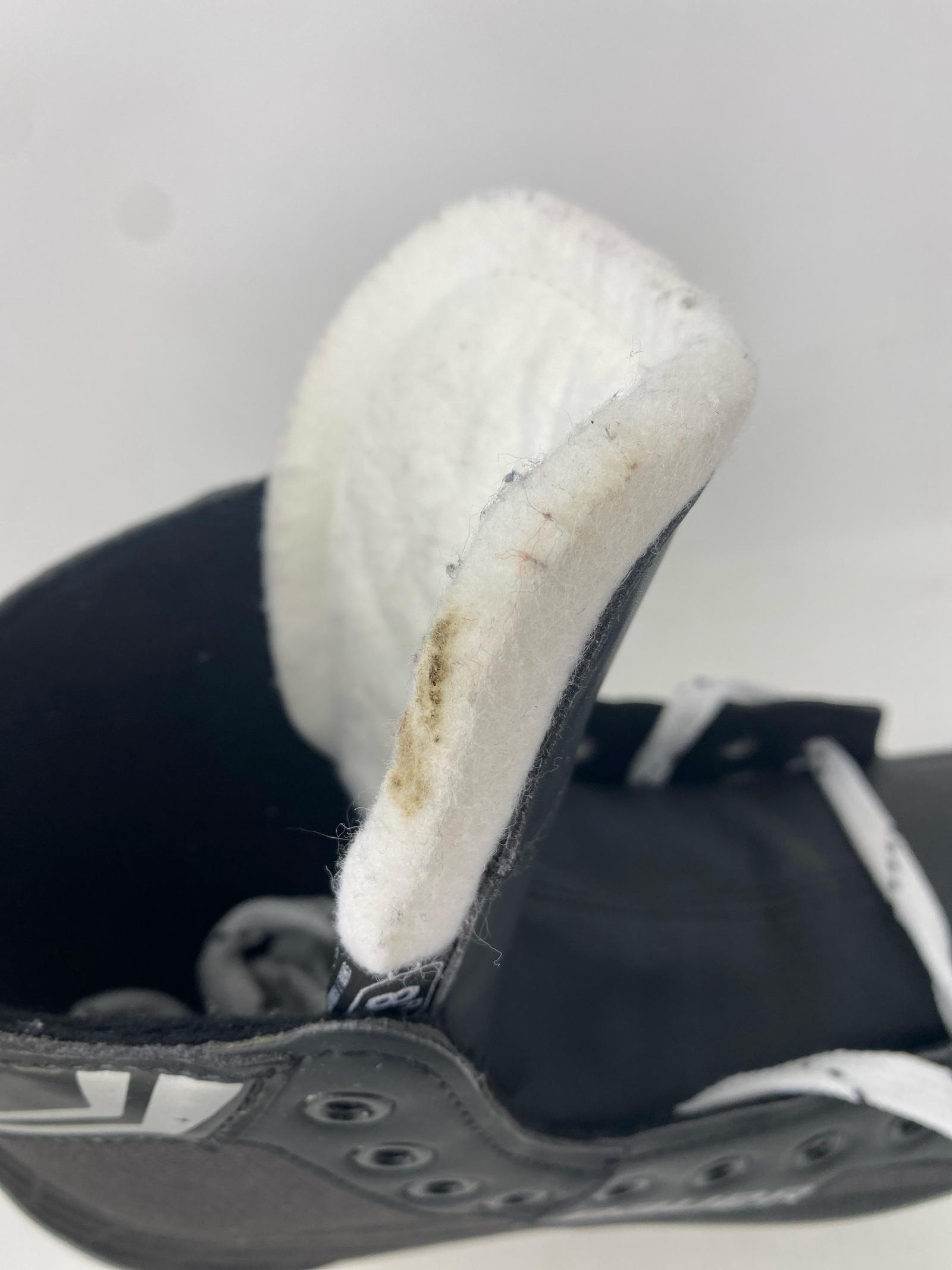 Bauer Nexus Classic Adult 9.5 – Good Condition with Minor Stains 5