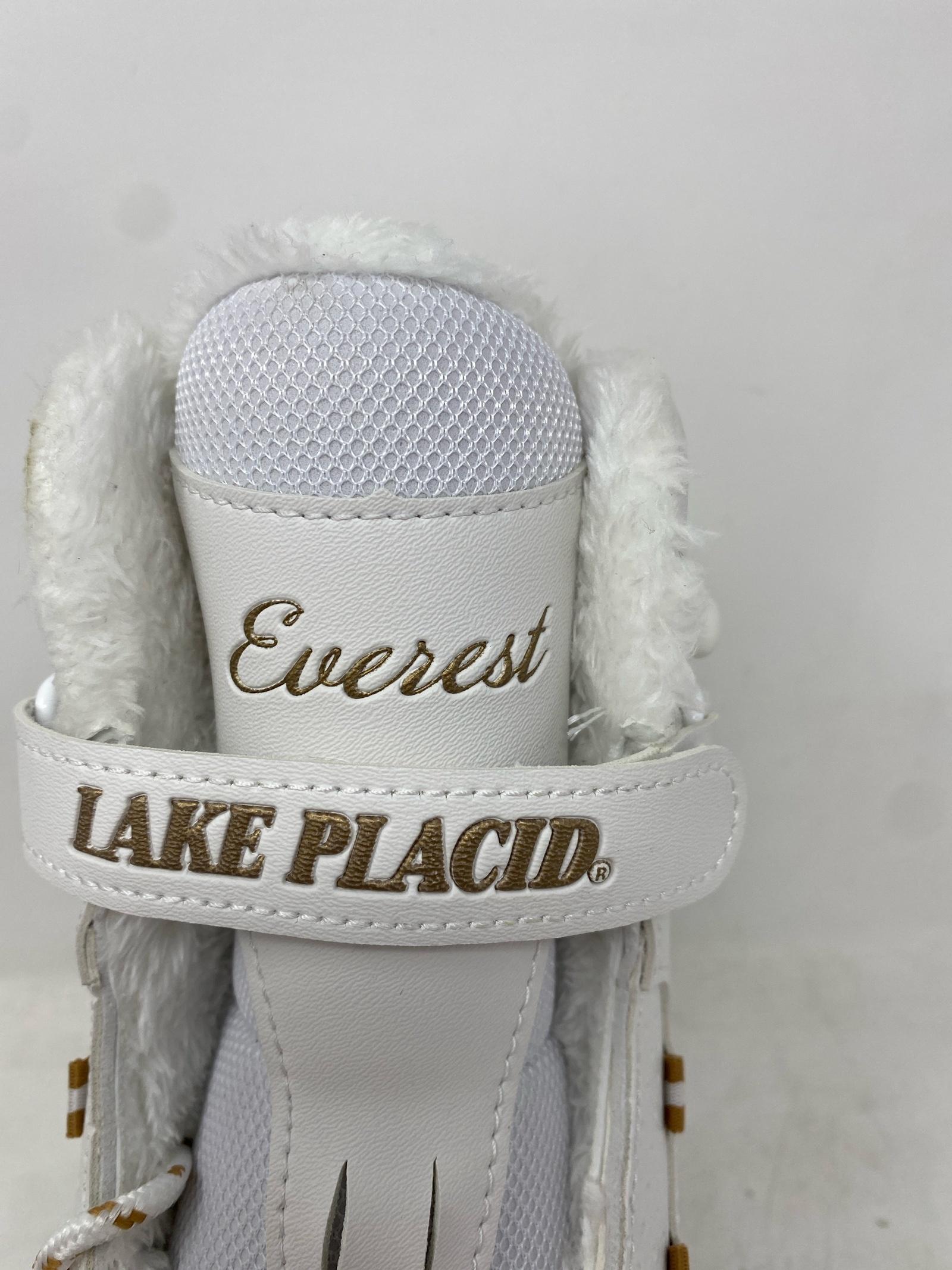 Lake Placid Everest Adult 8 – Good Condition with Minor Spots and Stains 7