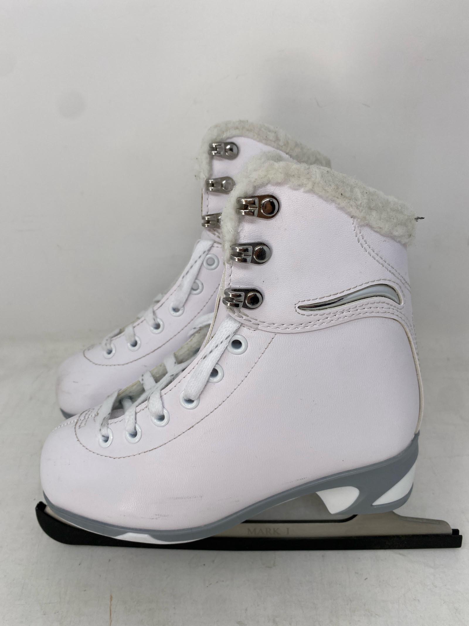 Jackson Ultima / SoftSkate JS181 / Kids 1 / Scratches and Stains 2