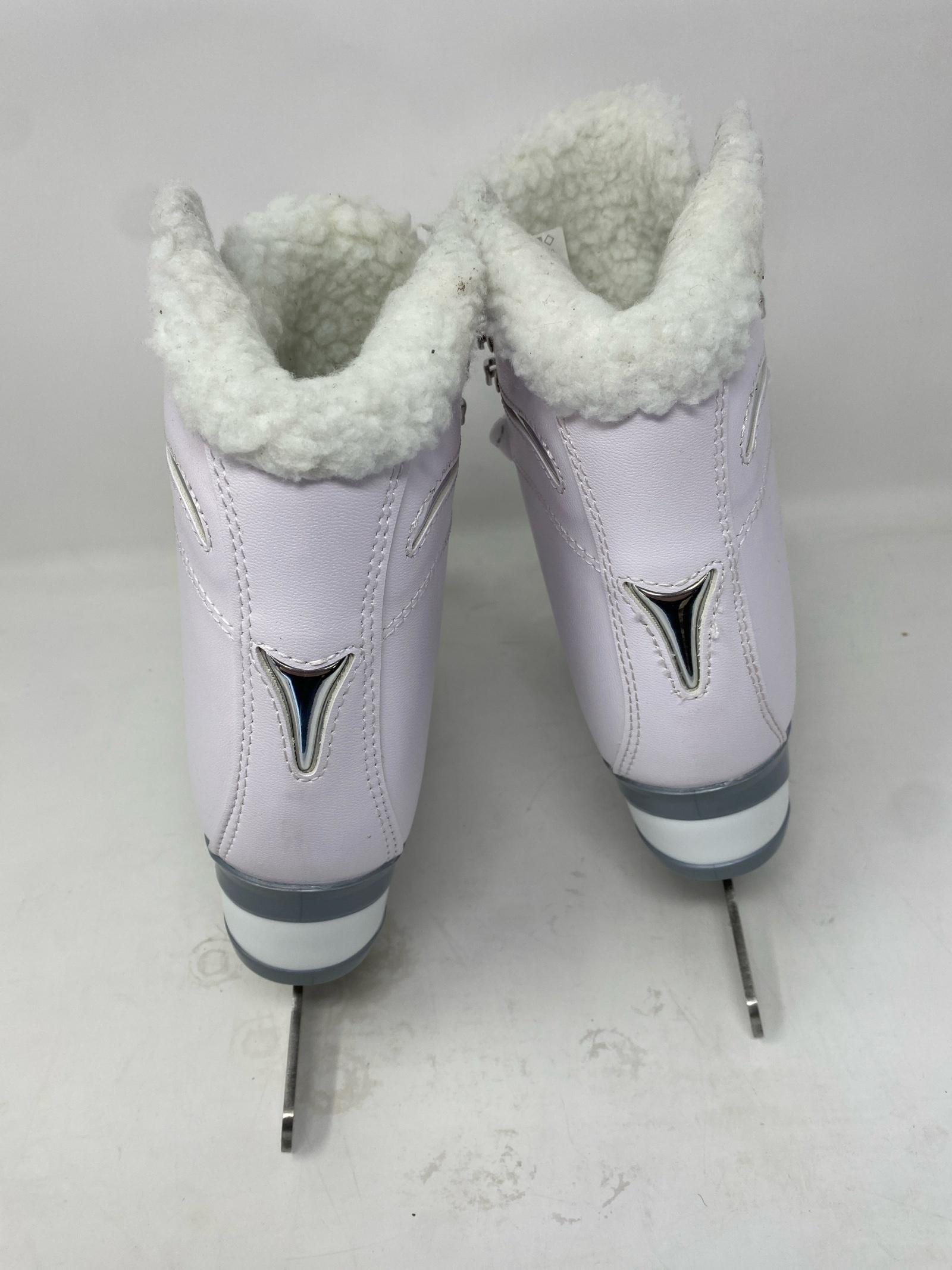Jackson Ultima / SoftSkate JS180 / Adult 6 / Unstitched Tongue 8
