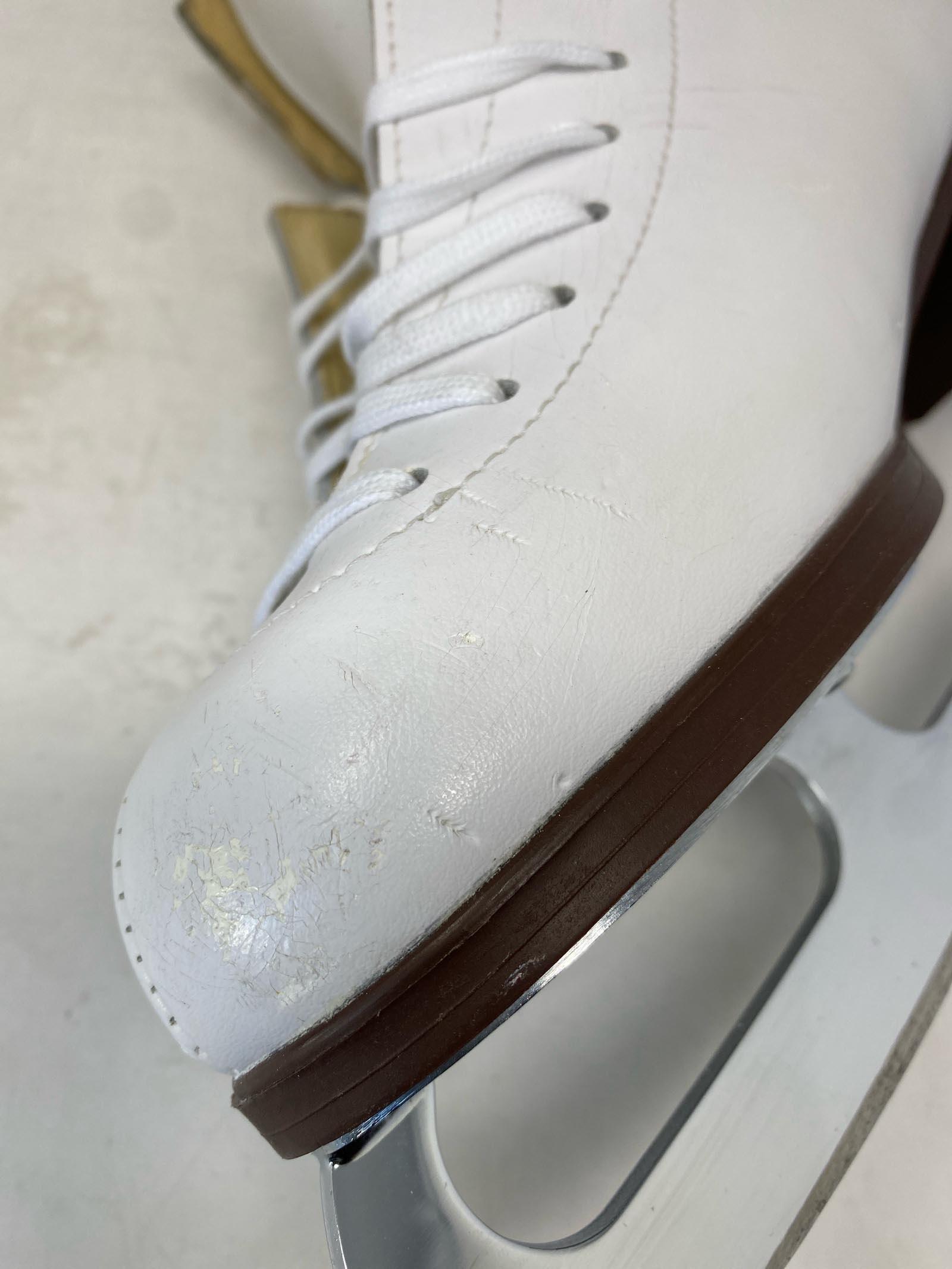 GAM / Horizon 0023 / Adult 9 Width C / Tears and Scratches 6