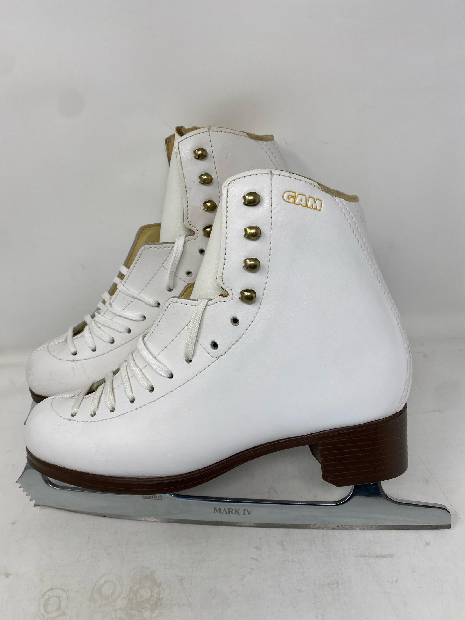 GAM / Horizon 0023 / Adult 9 Width C / Tears and Scratches 2