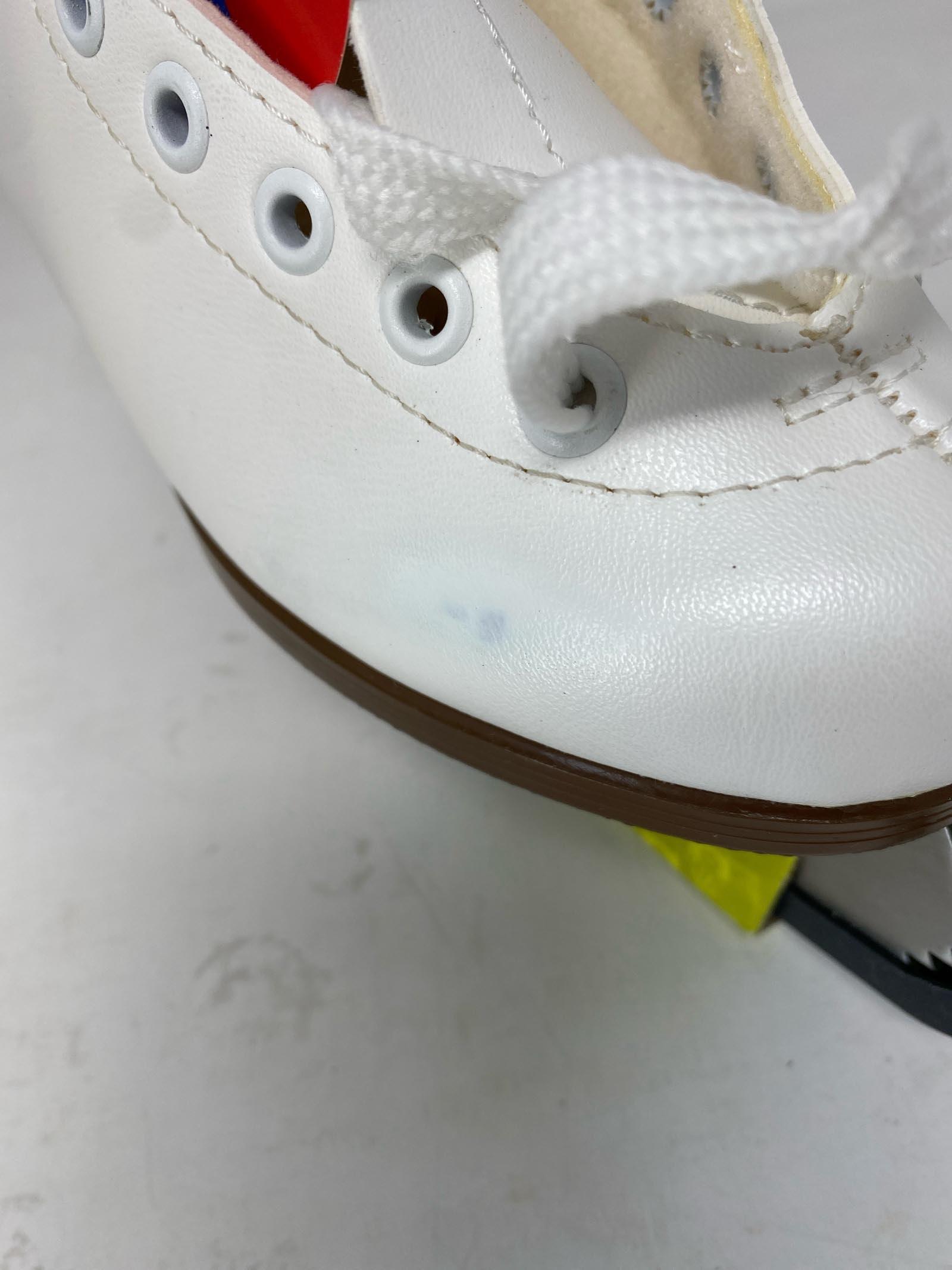 Botas / Stella / Adult 4.5 / Stains and Spots 6