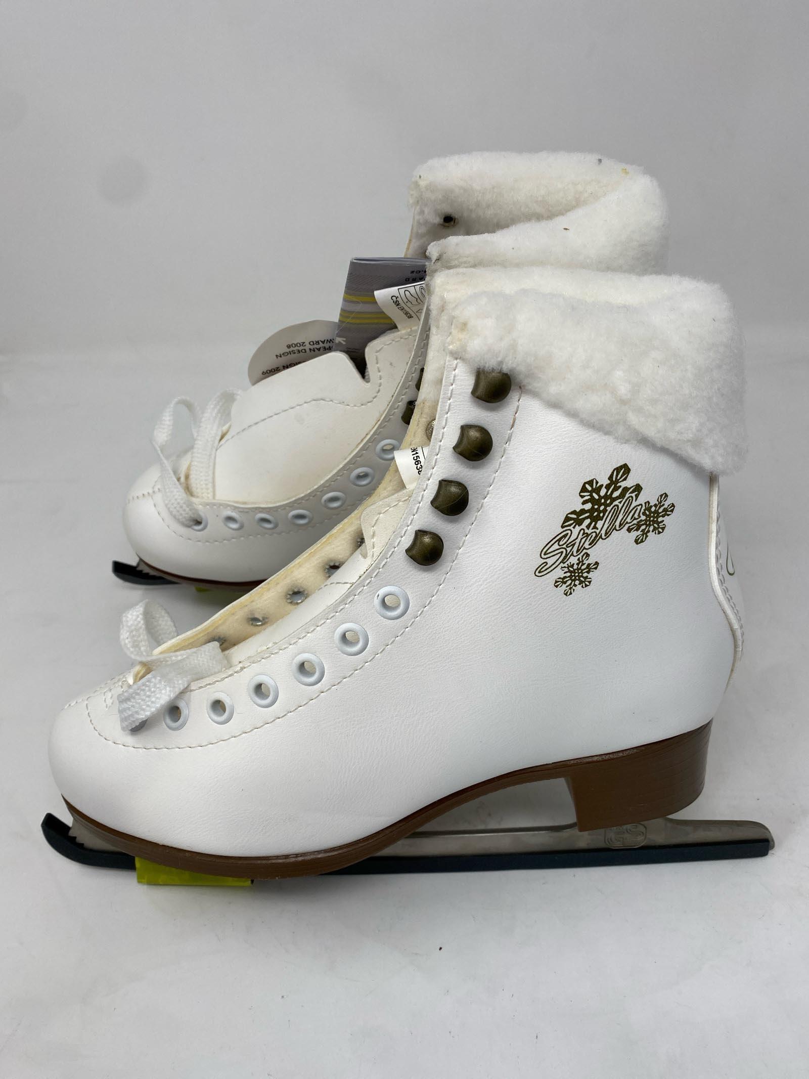 Botas / Stella / Adult 4.5 / Stains and Spots 2