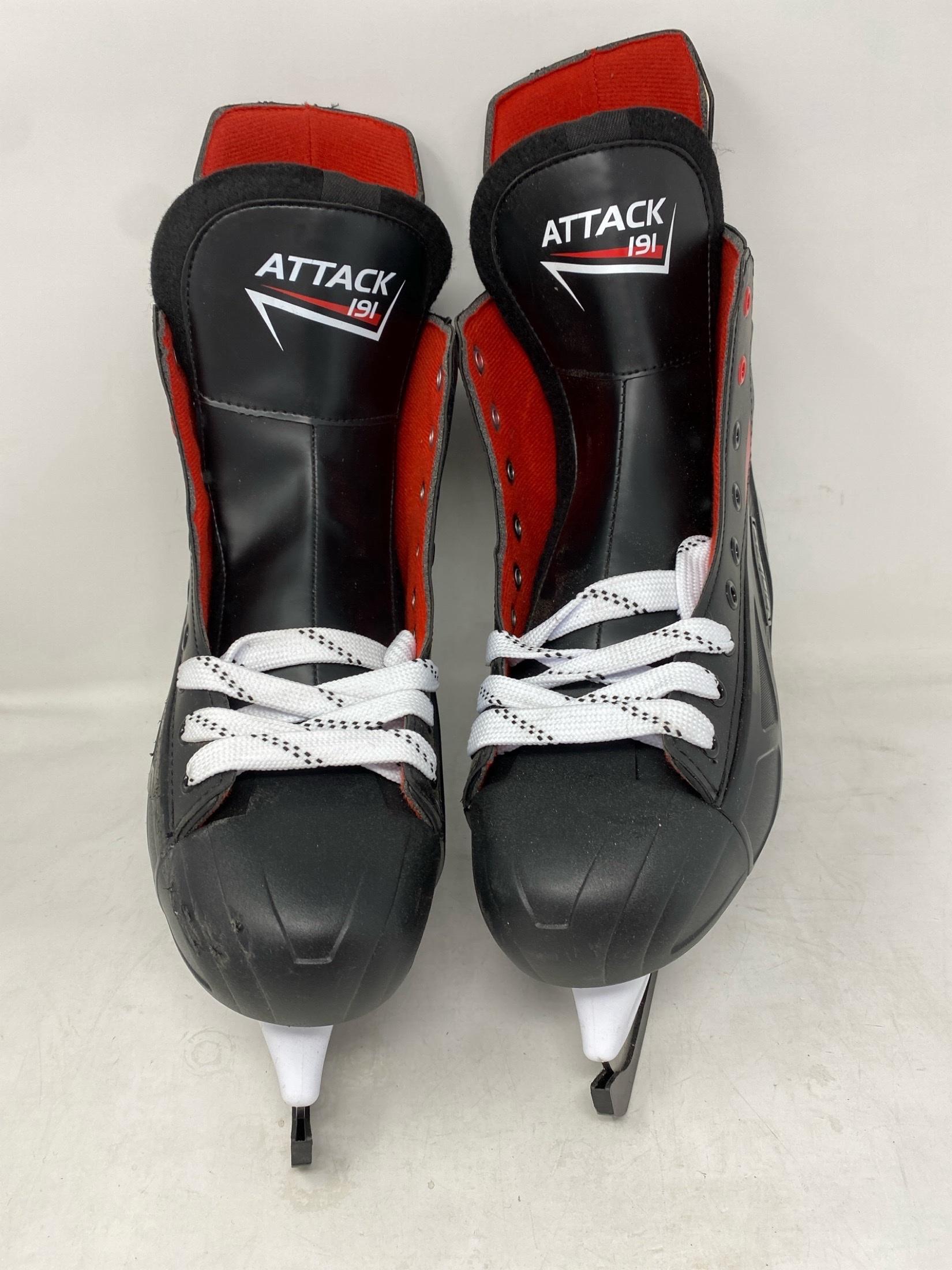 Botas ATTACK 191 Adult 13 – Poor Condition, Deep Scratch on Right Boot Botas ATTACK 191 Adult 13 – Poor Condition, Deep Scratch on Right Boot