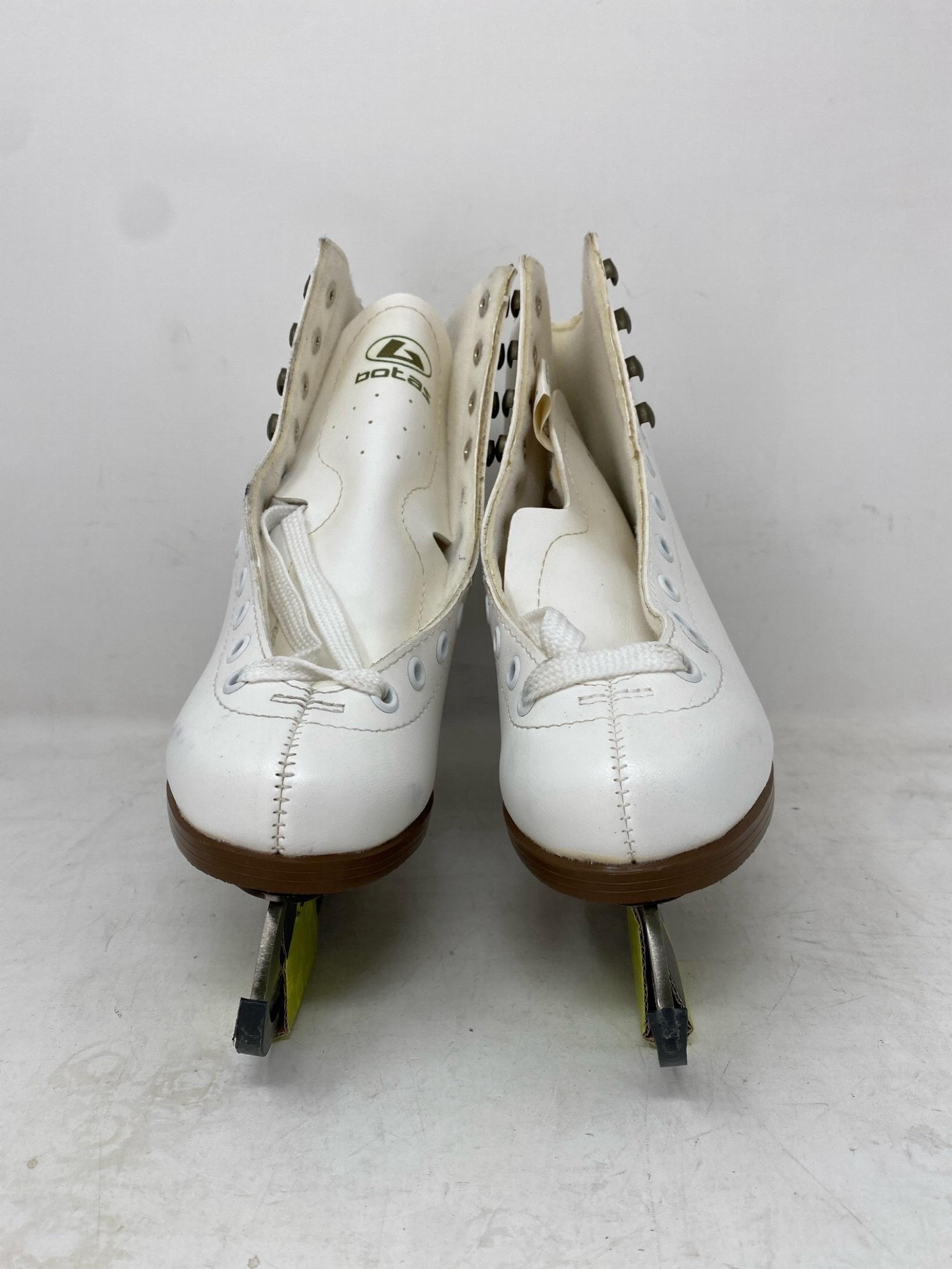Botas Regina Adult 5 – Good Condition with Minor Spots Botas Regina Adult 5 – Good Condition with Minor Spots