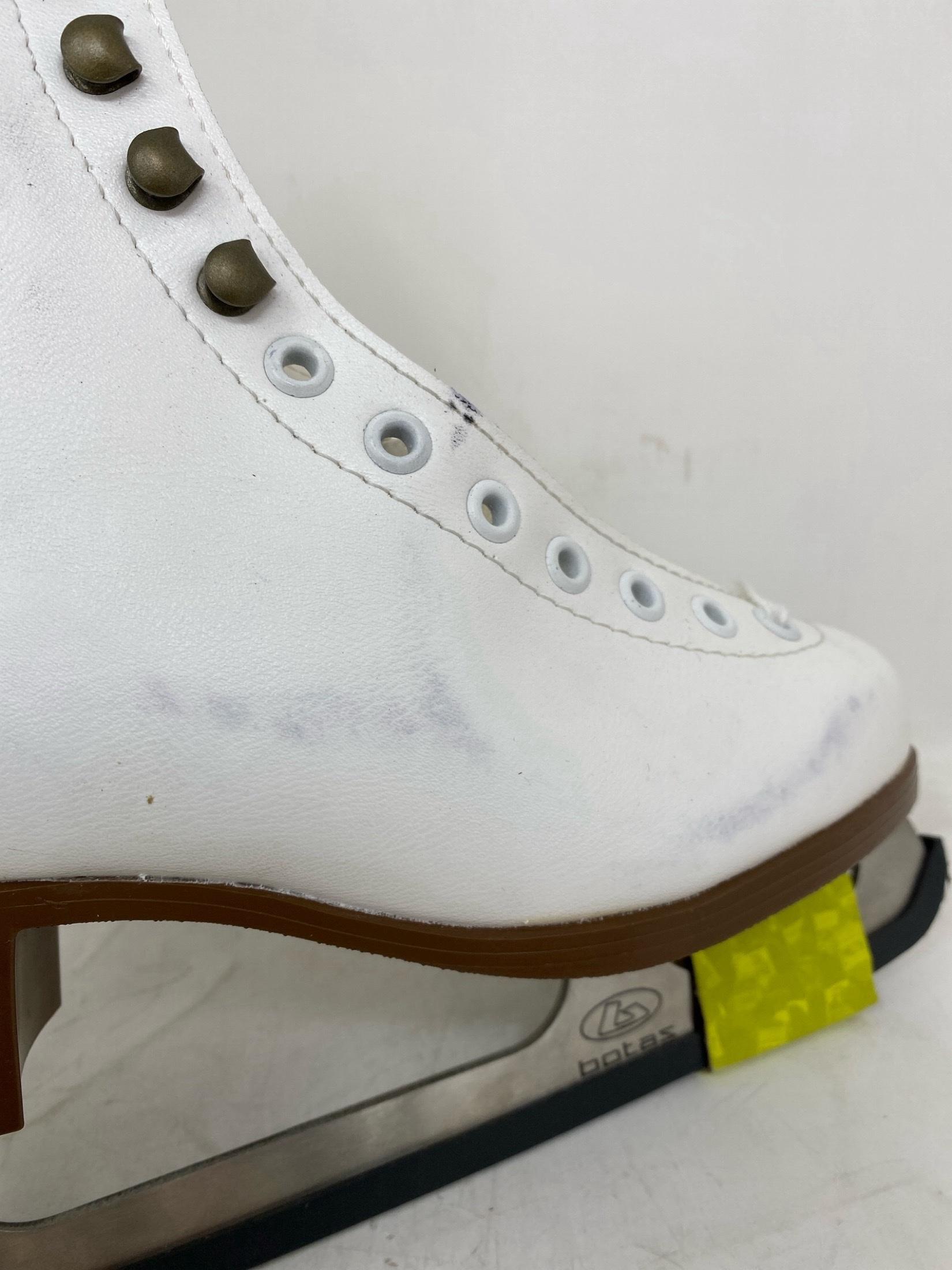 Botas Regina Adult 5 – Good Condition with Minor Spots 5 Botas Regina Adult 5 – Good Condition with Minor Spots 5