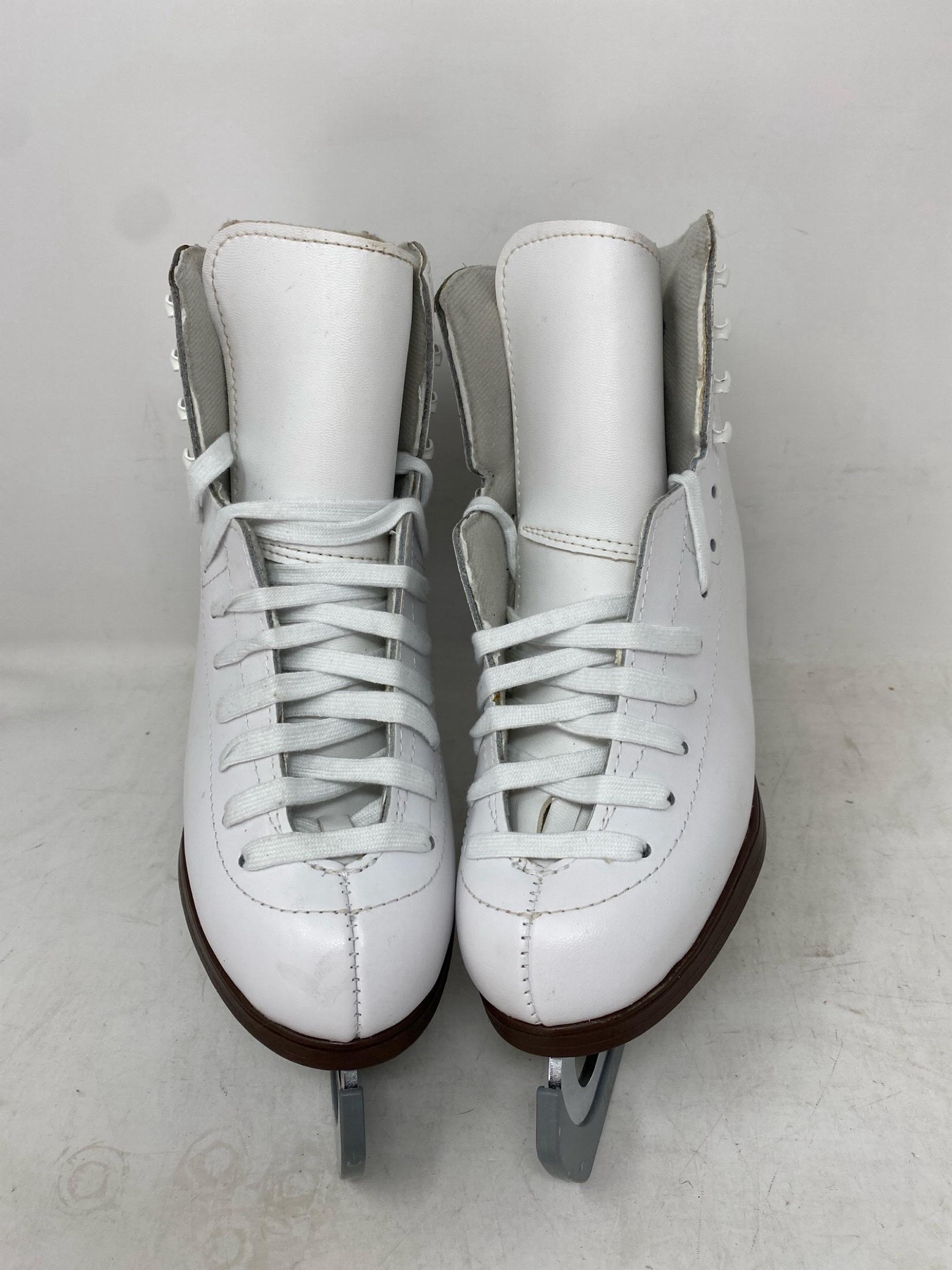GAM G0020 Adult 5 Width: C – New Item