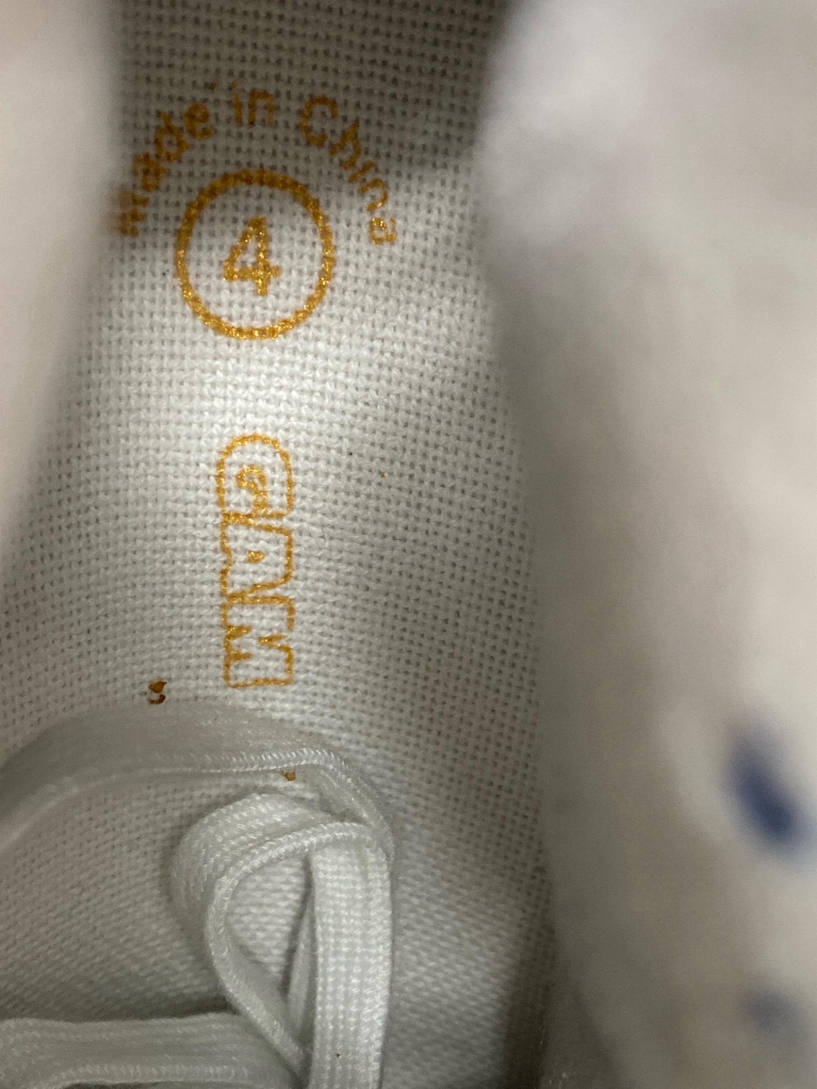GAM G0019 Adult 4 Width: C – Good Condition with Glue Traces and Spots 8