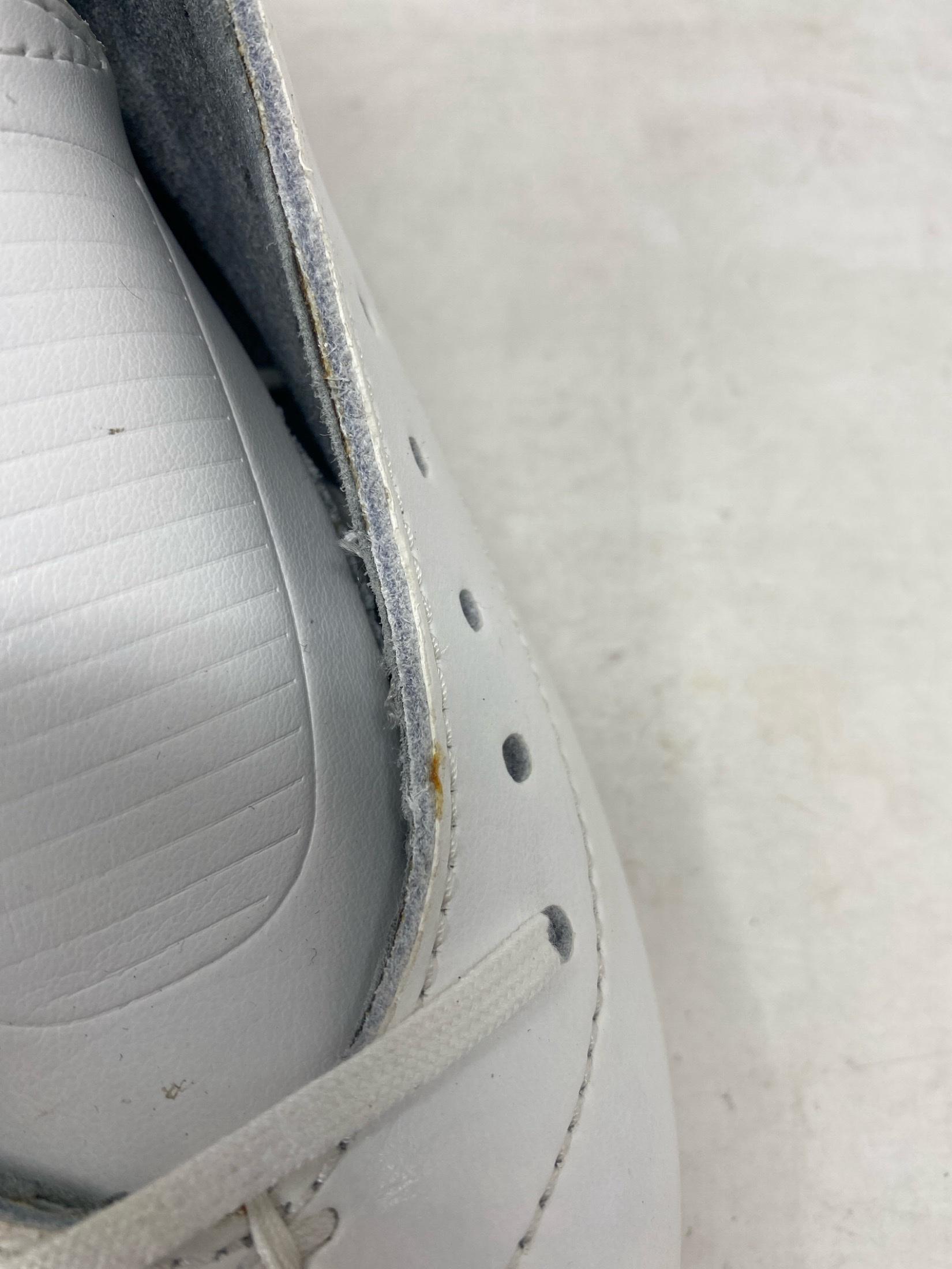 GAM G0095 Kids 11.5 Width: B – Excellent Condition with Glue Traces on Boots 8