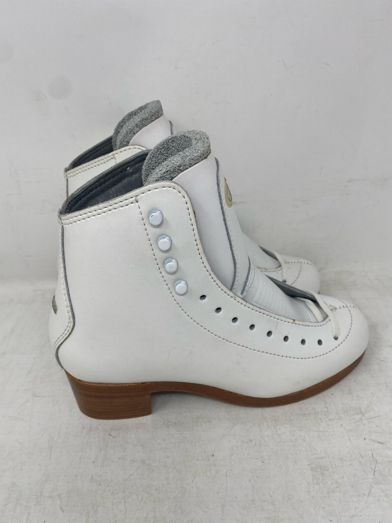 GAM G0095 Kids 11.5 Width: B – Excellent Condition with Glue Traces on Boots 2