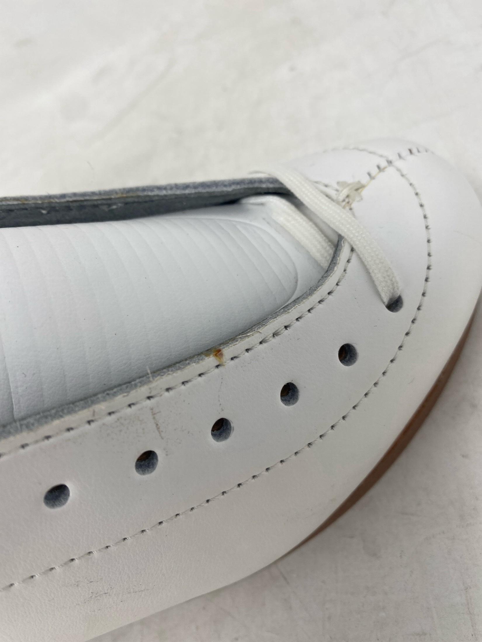 GAM G0095 Kids 11.5 Width: B – Excellent Condition with Glue Traces on Boots 3