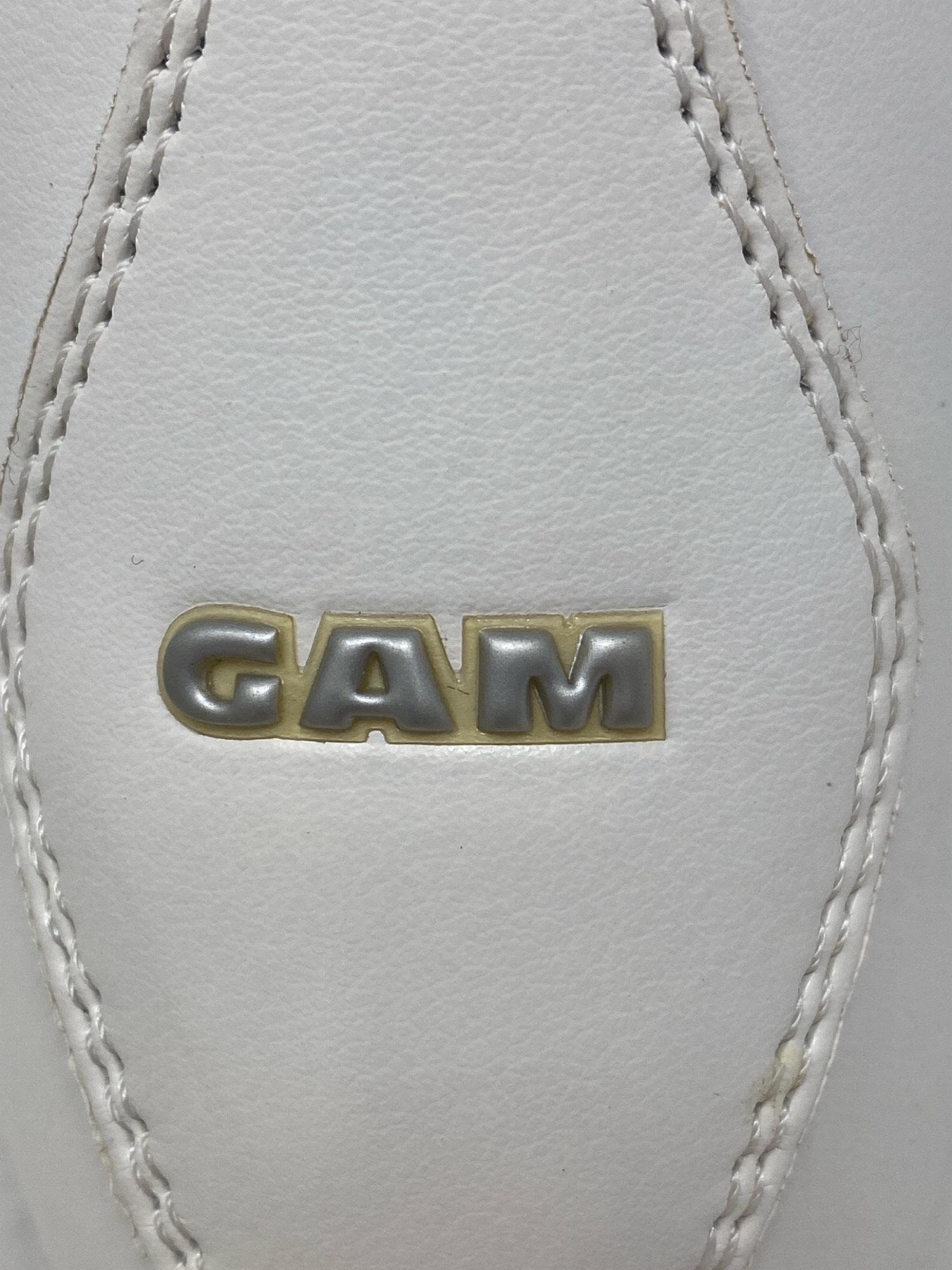 GAM G0095 Kids 11.5 Width: B – Excellent Condition with Glue Traces on Boots 5