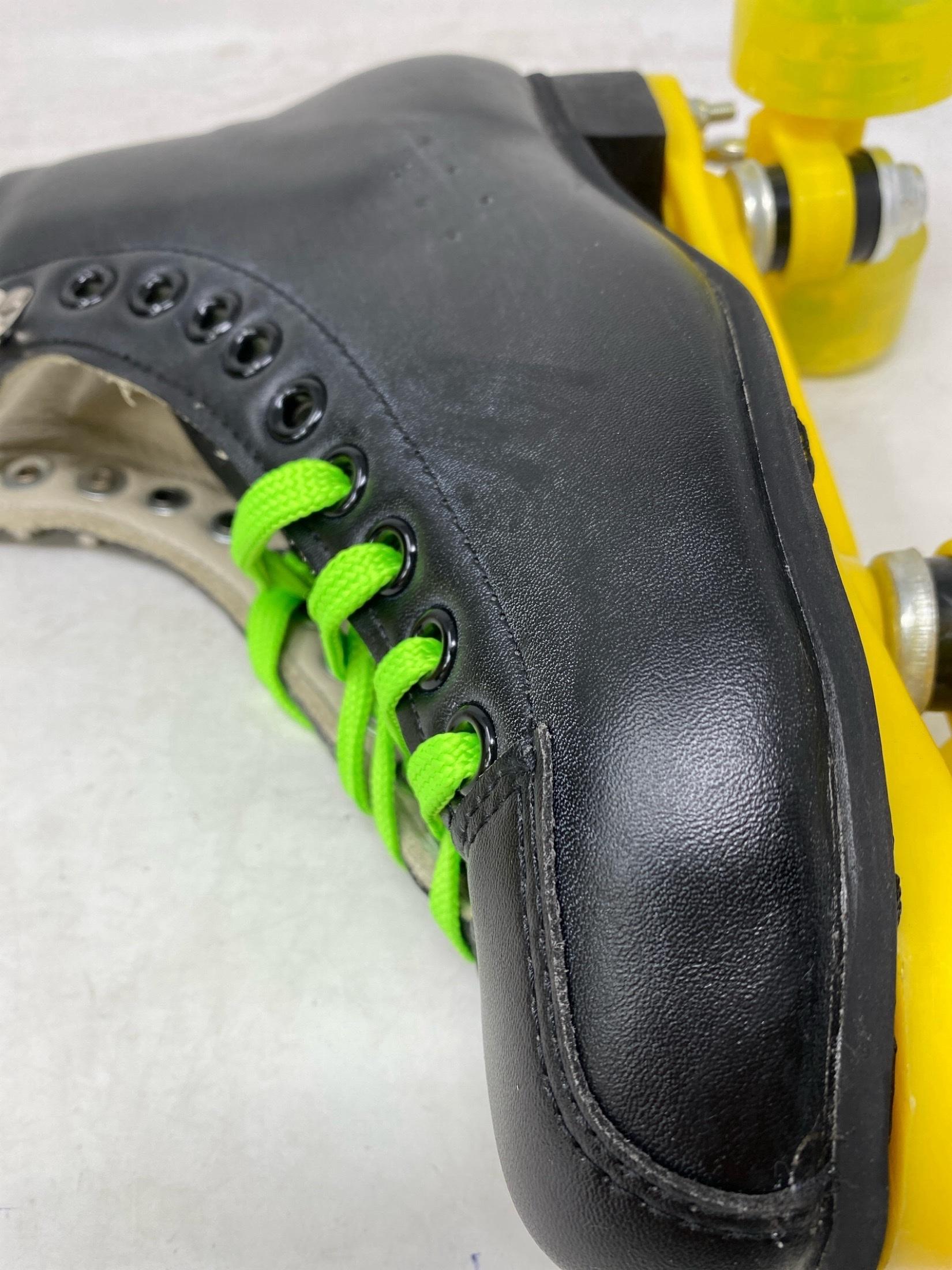 Roller Skates Adult 8 – Good Condition with Glue Traces, Scratches and Spots 10