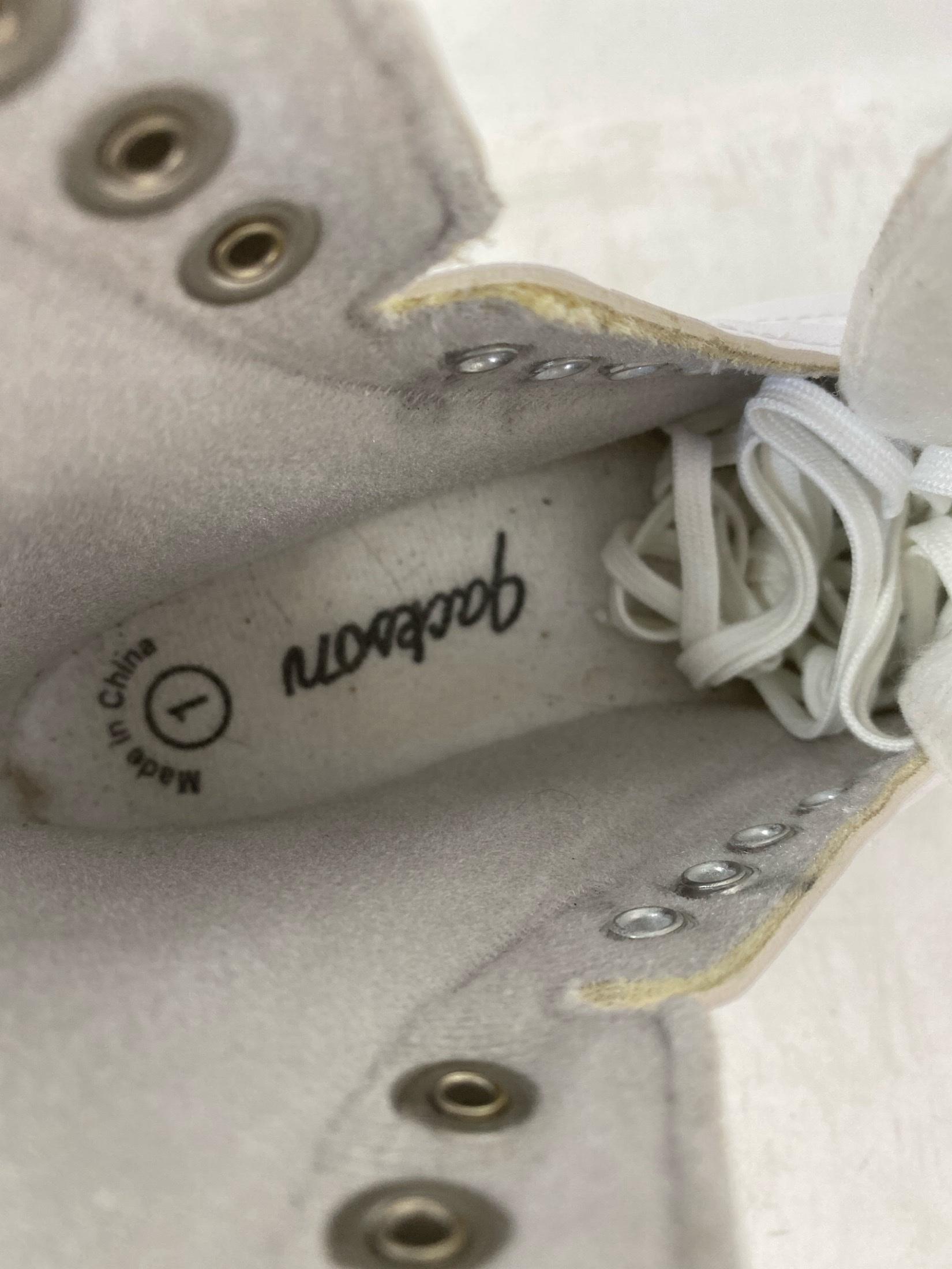 Jackson Ultima JC201 White Kids 1 – Good Condition with Minor Scratches and Stains 10