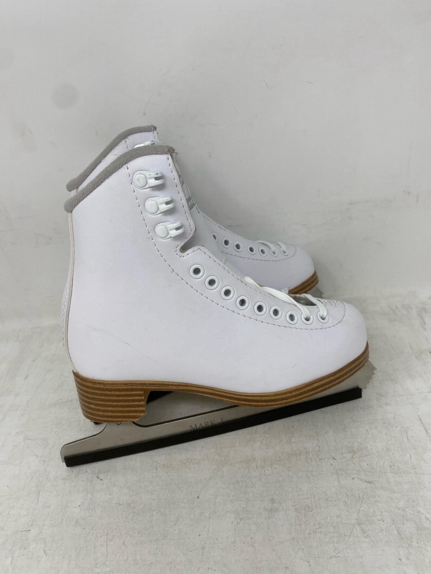 Jackson Ultima JC201 White Kids 1 – Good Condition with Minor Scratches and Stains 4