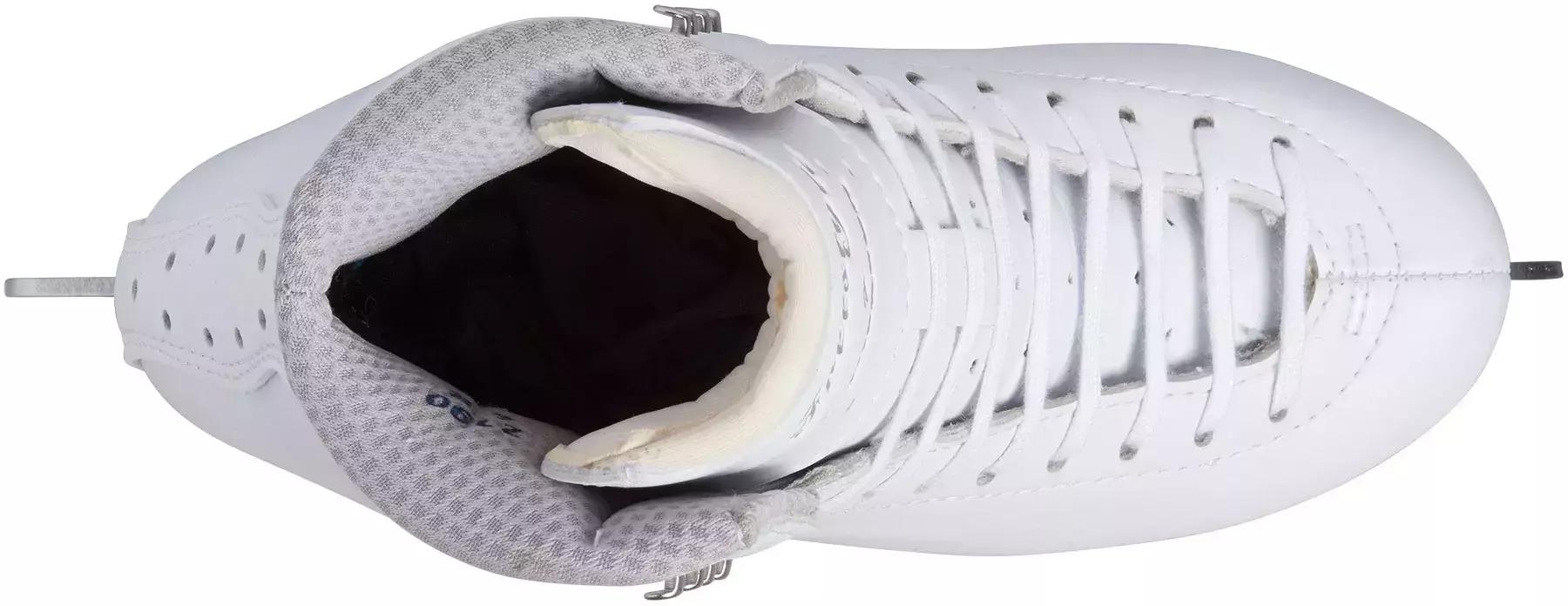 Top-down view of the laced Jackson Freestyle FS2190 boot showing the collar opening and insole