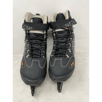 American Athletics Cougar 558 Adult 9 - Excellent Condition
