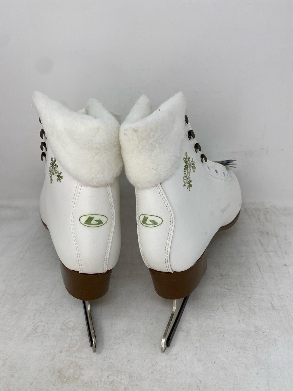 Botas Stella Adult 9.5 – Excellent Condition, Minor Stains 3