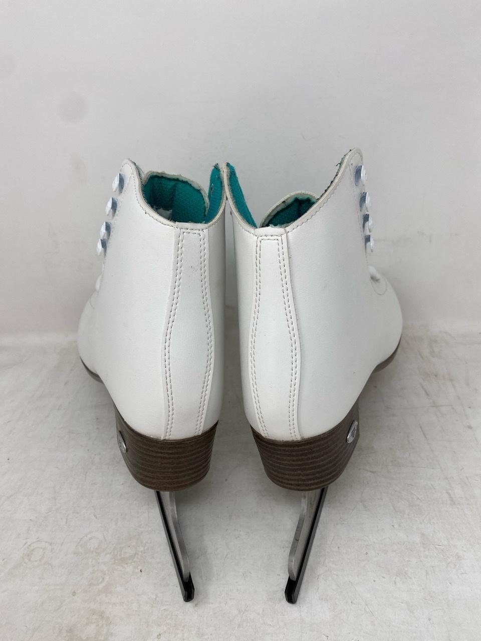 Riedell Opal Adult 9 – Excellent Condition 3 Riedell Opal Adult 9 – Excellent Condition 3