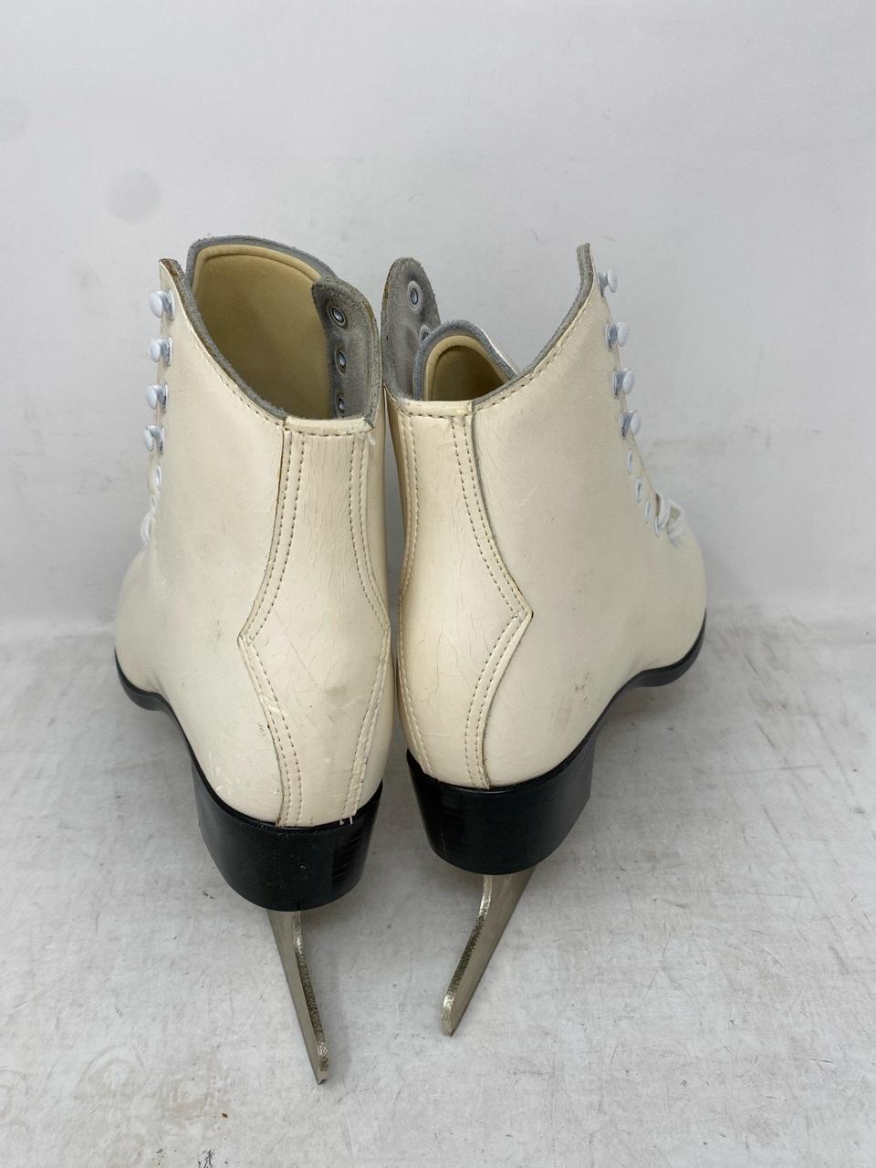 SLM Finesse 1935 Adult 6 – Poor Condition, Severe Scratches and Dirty Stains 3 SLM Finesse 1935 Adult 6 – Poor Condition, Severe Scratches and Dirty Stains 3