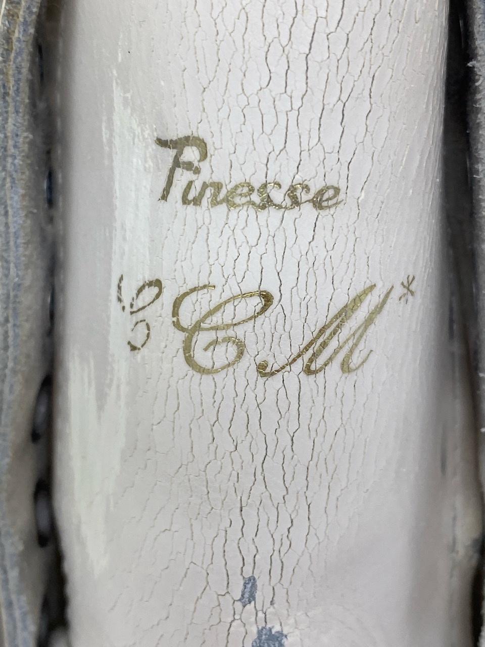 SLM Finesse 1935 Adult 6 – Poor Condition, Severe Scratches and Dirty Stains 7 SLM Finesse 1935 Adult 6 – Poor Condition, Severe Scratches and Dirty Stains 7