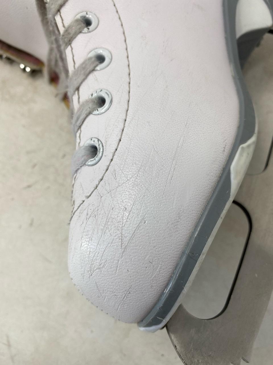 Jackson Ultima JS181 Kids 1 – Poor Condition, Severe Scratches and Spots 6 Jackson Ultima JS181 Kids 1 – Poor Condition, Severe Scratches and Spots 6
