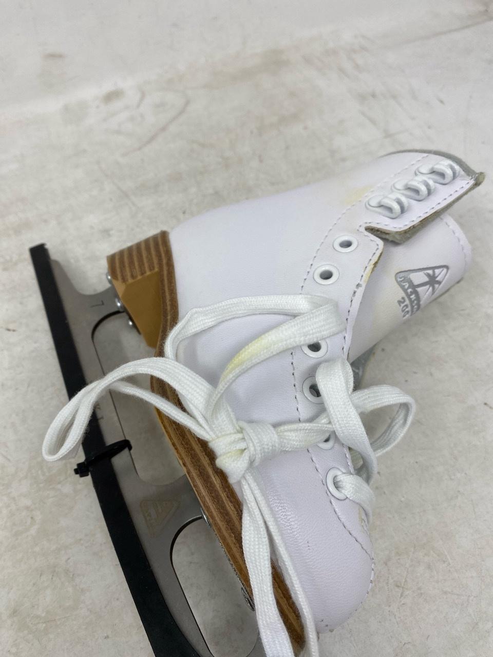 Jackson Ultima JC204 Toddler 10 – Good Condition, Minor Stains 5 Jackson Ultima JC204 Toddler 10 – Good Condition, Minor Stains 5