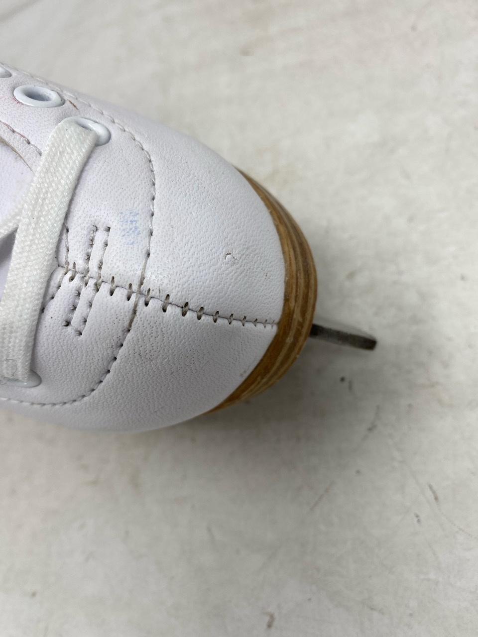 Jackson Ultima JC201 Kids 1 – Poor Condition, Scratches, Stains, and Dirty Insoles 11 Jackson Ultima JC201 Kids 1 – Poor Condition, Scratches, Stains, and Dirty Insoles 11