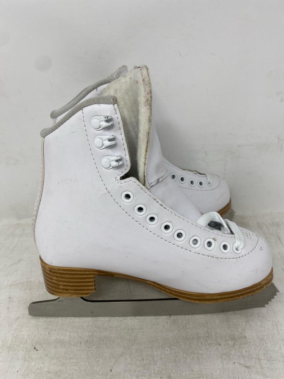 Jackson Ultima JC201 Kids 1 – Poor Condition, Scratches, Stains, and Dirty Insoles 4 Jackson Ultima JC201 Kids 1 – Poor Condition, Scratches, Stains, and Dirty Insoles 4