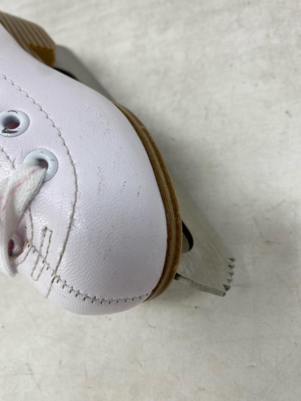 Jackson Ultima JC381 Kids 13 – Poor Condition, Moderate Scratches, Stains, and Dirty Insoles 10 Jackson Ultima JC381 Kids 13 – Poor Condition, Moderate Scratches, Stains, and Dirty Insoles 10