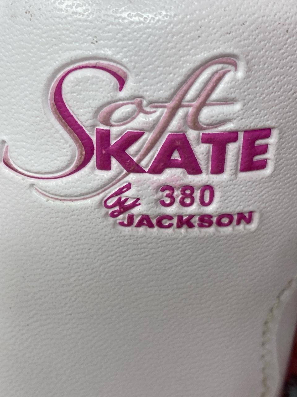 Jackson Ultima JC381 Kids 13 – Poor Condition, Moderate Scratches, Stains, and Dirty Insoles 7 Jackson Ultima JC381 Kids 13 – Poor Condition, Moderate Scratches, Stains, and Dirty Insoles 7