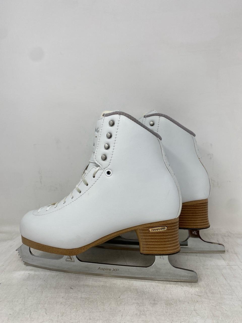 Jackson Ultima FS2190 Adult 7.5 Width: W – Good Condition, Minor Scratches 4 Jackson Ultima FS2190 Adult 7.5 Width: W – Good Condition, Minor Scratches 4